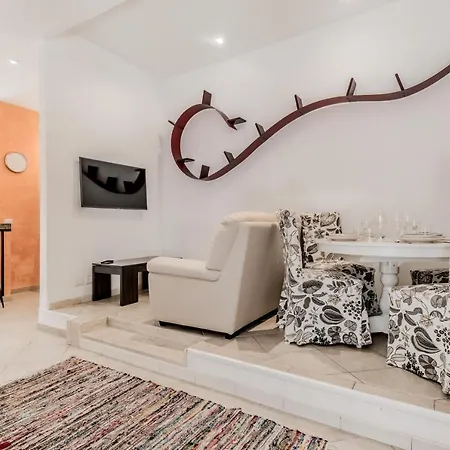 Apartament La Rosa Dei Papi *